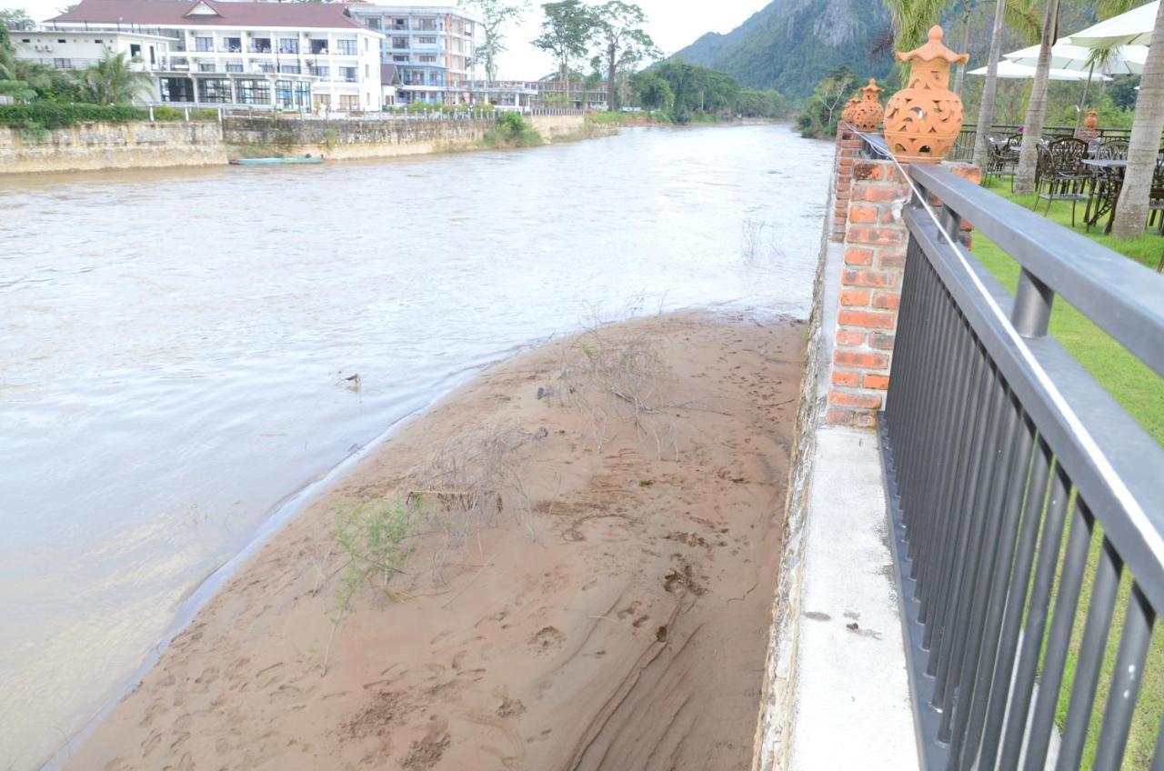 Saksiri Riverside Boutique Hotel Vang Vieng Exterior photo