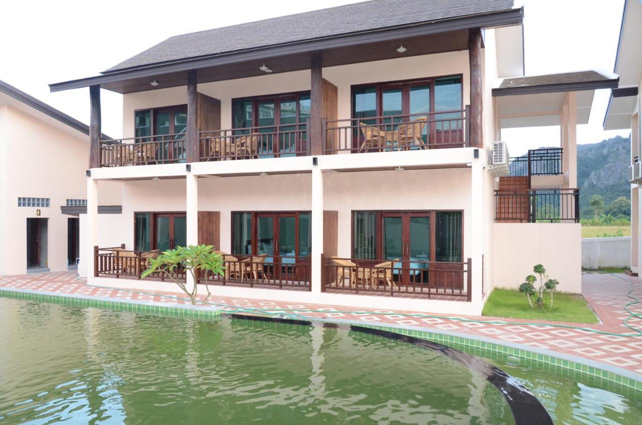 Saksiri Riverside Boutique Hotel Vang Vieng Exterior photo